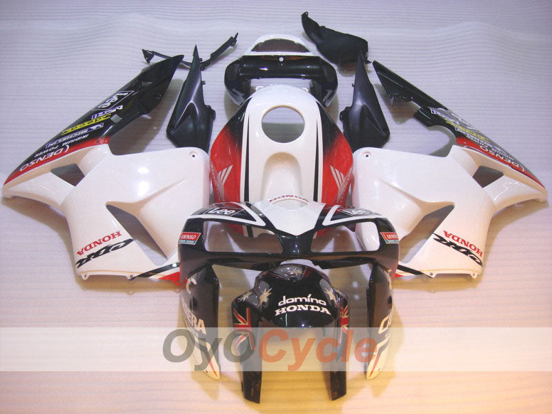 Kit de carénages injectés pour CBR600RR 05-06 - Blanc, noir - Lee, MICHELIN #OYO87900262 Image principale du produit
