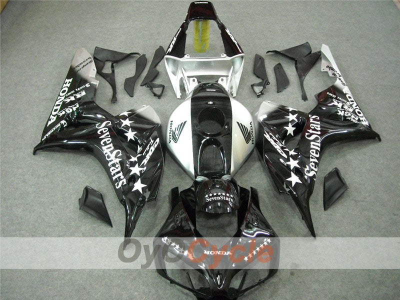 Kit de carénage injecté pour CBR1000RR 06-07 - Noir, Argent - SevenStars #OYO87900651 Image principale du produit