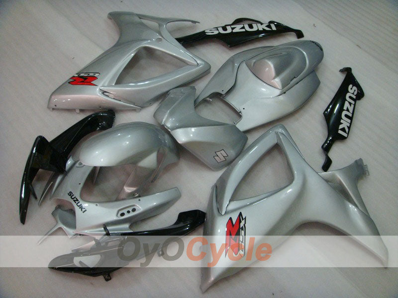 Kit de carénage injecté pour GSX R600 06-07 - Noir, argent - Style d'usine #OYO87901566 Image principale du produit