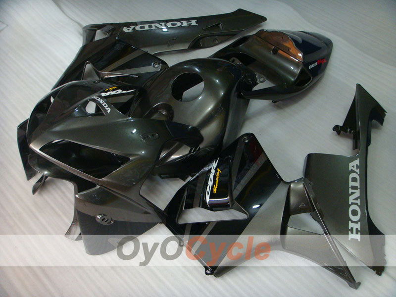 Kit de carénage à injection pour CBR600RR 05-06 - Gris - Style d'origine #OYO87900309 Image secondaire du produit