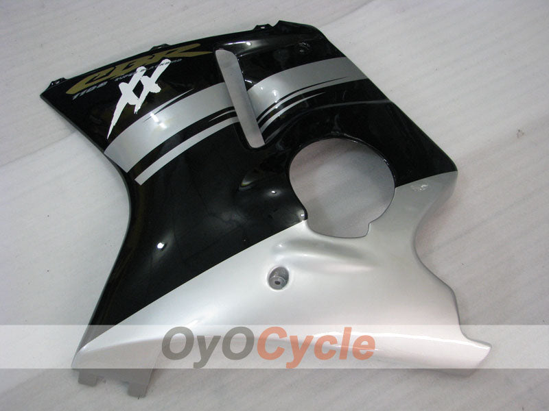Kit de carénages à injection pour CBR1100XX 96-07 - Noir, argenté - Style d'origine #OYO87902813