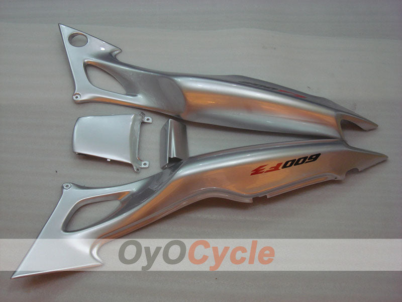 Kit de carénage à injection pour CBR600F3 97-98 - Noir, argent - Style usine #OYO87900075